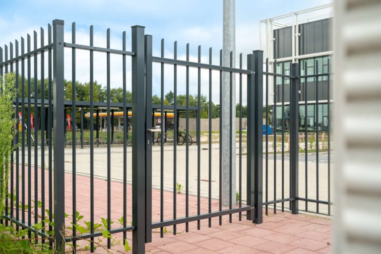 Poorten_Draaipoort_Solid-Turner_Rondissade_Ral7016_2