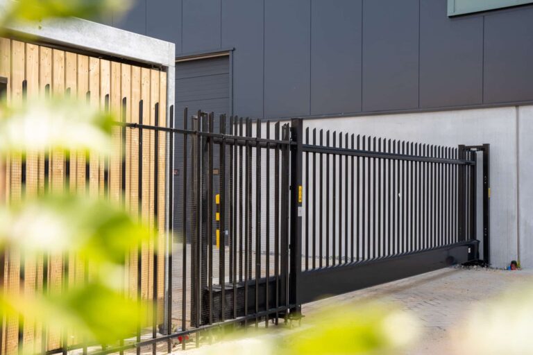 Poorten_Schuifpoort_Eco-Liner Rondissade Ral 9005